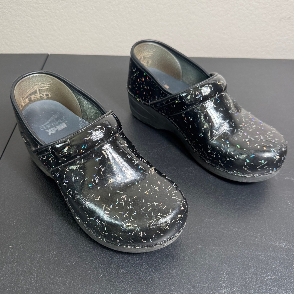 Dansko XP 2.0 Black Patent Rainbox Flecks‎ Professional Clogs Womens (7.5) 38